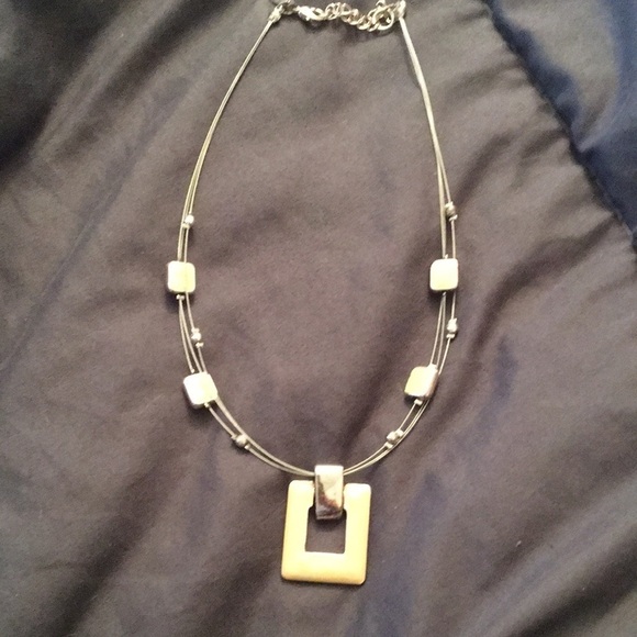 Jewelry - Necklace​​